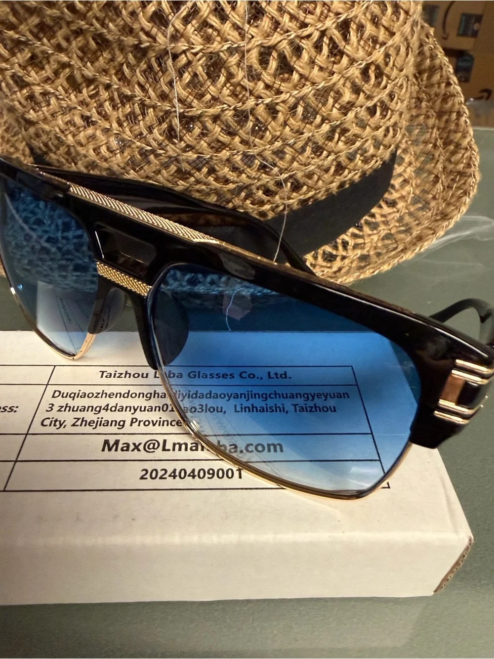 N/A stylish aviator
